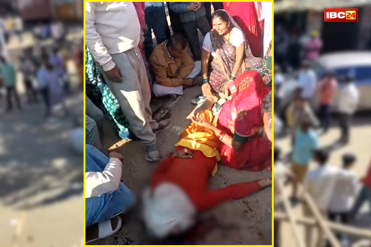 Sidhi Pujari Murder News: हनुमान मंदिर के पुजारी की निर्मम हत्या, परिजनों और ग्रामीणों ने किया हंगामा, फिर पुलिस ने उठाया ये कदम