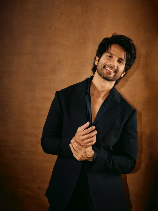 Shahid Kapoor Birthday: बैकग्राउंड डांसर से स्टार शाहिद कपूर, 'ओ रोमियो' से सुपरस्टार तक की अनकही कहानी!