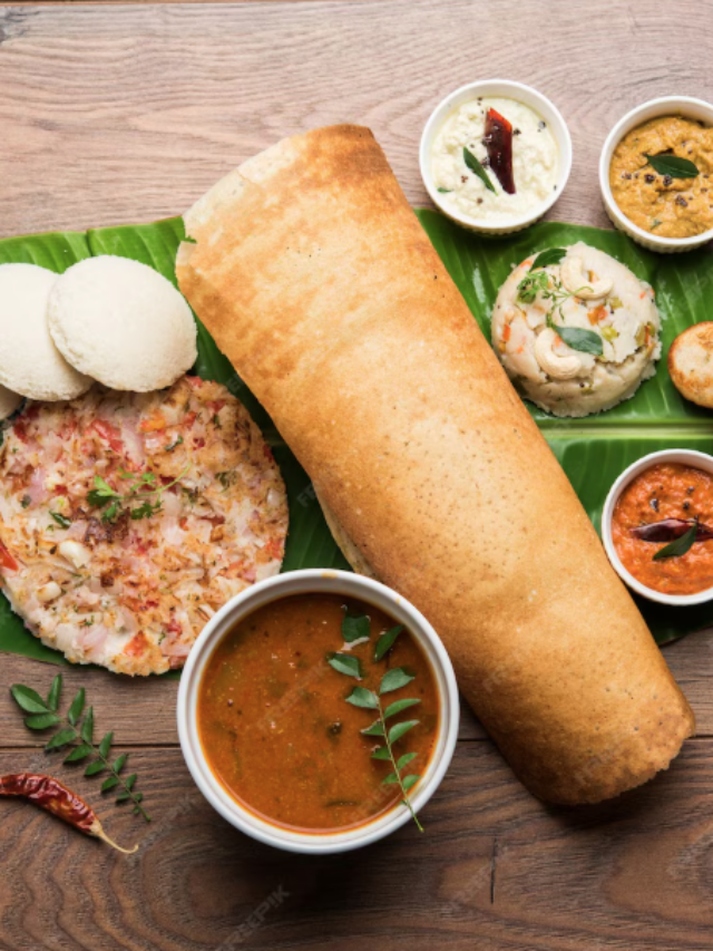 South Indian Food : इडली-डोसा तो बस शुरुआत है! दक्षिण भारत के ये 7 पकवान चख लिए, तो अंगुलियां चाटते रह जाएंगे