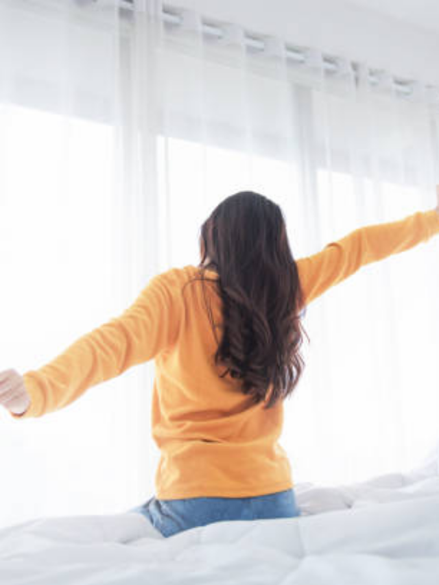 Morning Health Tips Hindi: सुबह उठते ही भूलकर भी न करें ये गलतियां, वर्ना बुरी तरह से बर्बाद हो सकती है आपकी सेहत