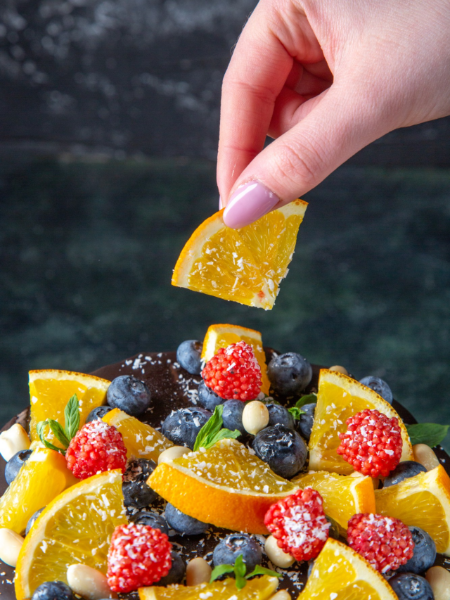 Hydrating Foods Summer: गर्मियों में डिहाइड्रेशन से बचने के लिए ये 5 पानी से भरपूर फूड्स खाना ज़रूरी, पढ़कर रह जाएंगे हैरान