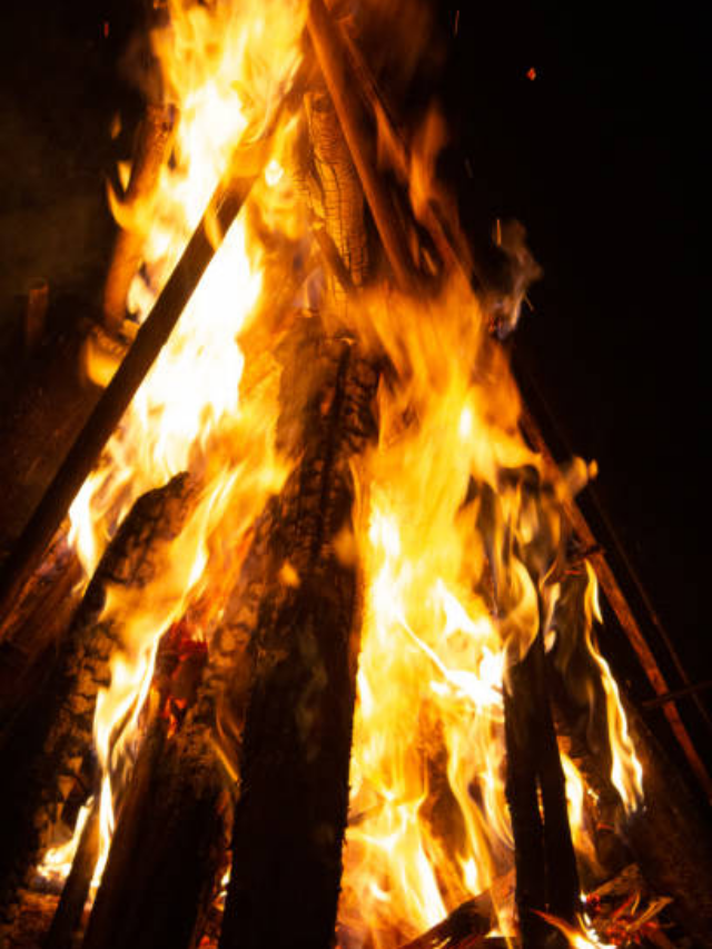 Holi Date 2026: 2 या 3 मार्च? जानिए कब होगी होलिका दहन और कब खेलेंगे रंग