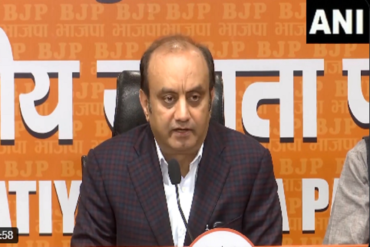 Delhi Liquor Scam Case News: केजरीवाल-सिसोदिया के बरी होने पर गरमाई सियासत, बीजेपी ने पूछा सवाल, कहा- ‘बेबुनियाद थे..तो आरोप कैसे तय किए?’