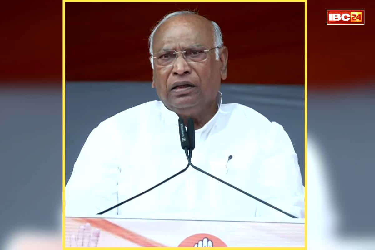 Mallikarjun Kharge Statement: ‘ट्रंप के सामने यस सर करते हैं मोदी’… इस मुद्दे को लेकर खरगे ने प्रधानमंत्री पर बोला तीखा हमला, बताया किसानों को कितना होगा नुकसान