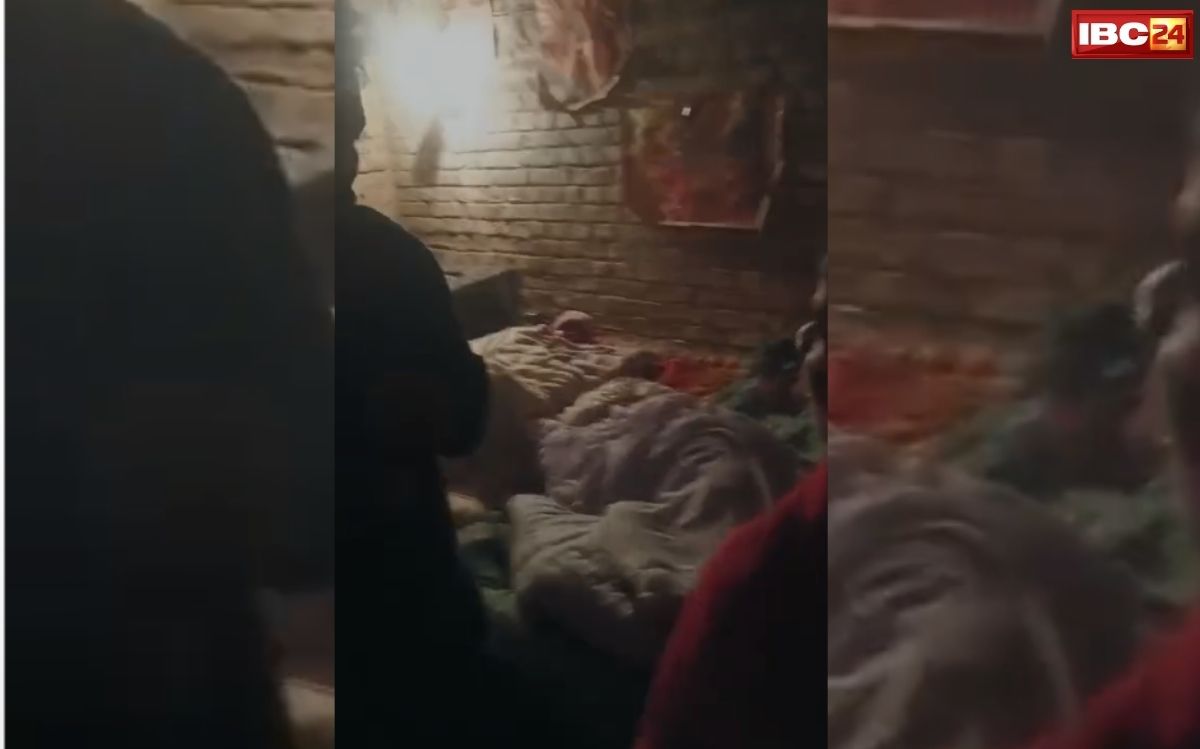 Mirzapur Crime News: प्रेमिका संग रंगरलियां मना रहा था पति, पत्नी ने इस हाल में पकड़ लिया रंगे हाथ! फिर हाई वोल्टेज ड्रामा… बहन के नाम पर…