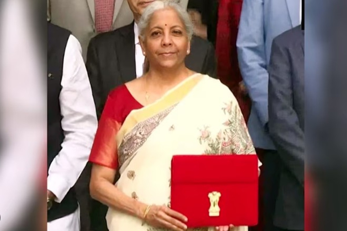 Budget 2026 key announcements: बजट से बड़ी उम्मीदें, 300 नई ट्रेनें, 13 लाख तक टैक्स फ्री इनकम के साथ हो सकते हैं ये 5 बड़े ऐलान