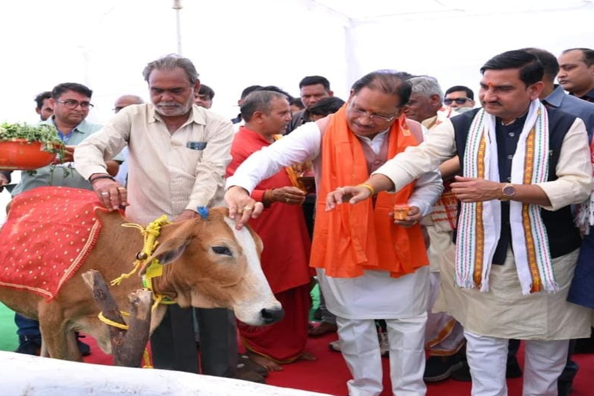 Vishnu Ka Sushasan: बढ़ेंगे रोजगार के अवसर.. ग्रामीण अर्थव्यवस्था होगी मजबूत, साय सरकार की ‘गौधाम योजना’ से संवरेगा छत्तीसगढ़