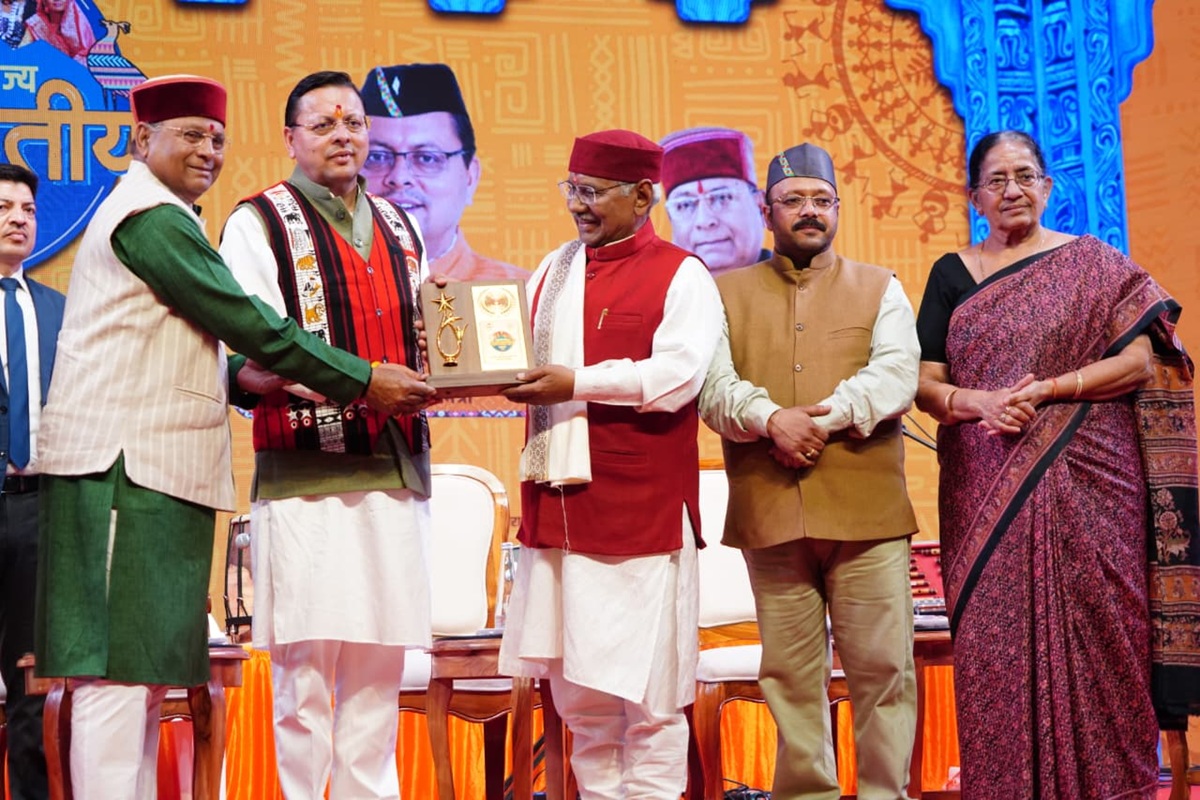 Tribal Festival 2026: जनजातीय महोत्सव 2026 का आगाज, 12 राज्यों के कलाकारों ने बिखेरा रंग, CM धामी ने ‘आदि गौरव सम्मान’ से किया सम्मानित