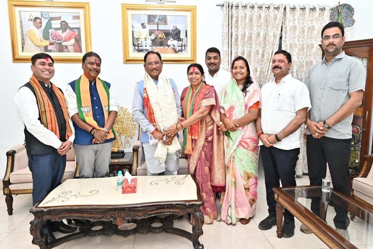 CG BJP Rajya Sabha Candidate: राज्यसभा चुनाव के लिए भाजपा और कांग्रेस ने दिखाया दमखम! दोनों प्रत्याशियों ने दाखिल किया नामांकन, जानिए कब होगा मतदान