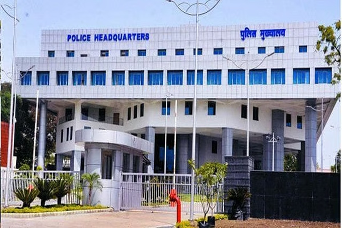 MP Police Transfer: पुलिस विभाग में एक बार फिर बड़ा फेरबदल, बदले गए इन जगहों के SDOP, एक साथ इतने अफसर इधर से उधर