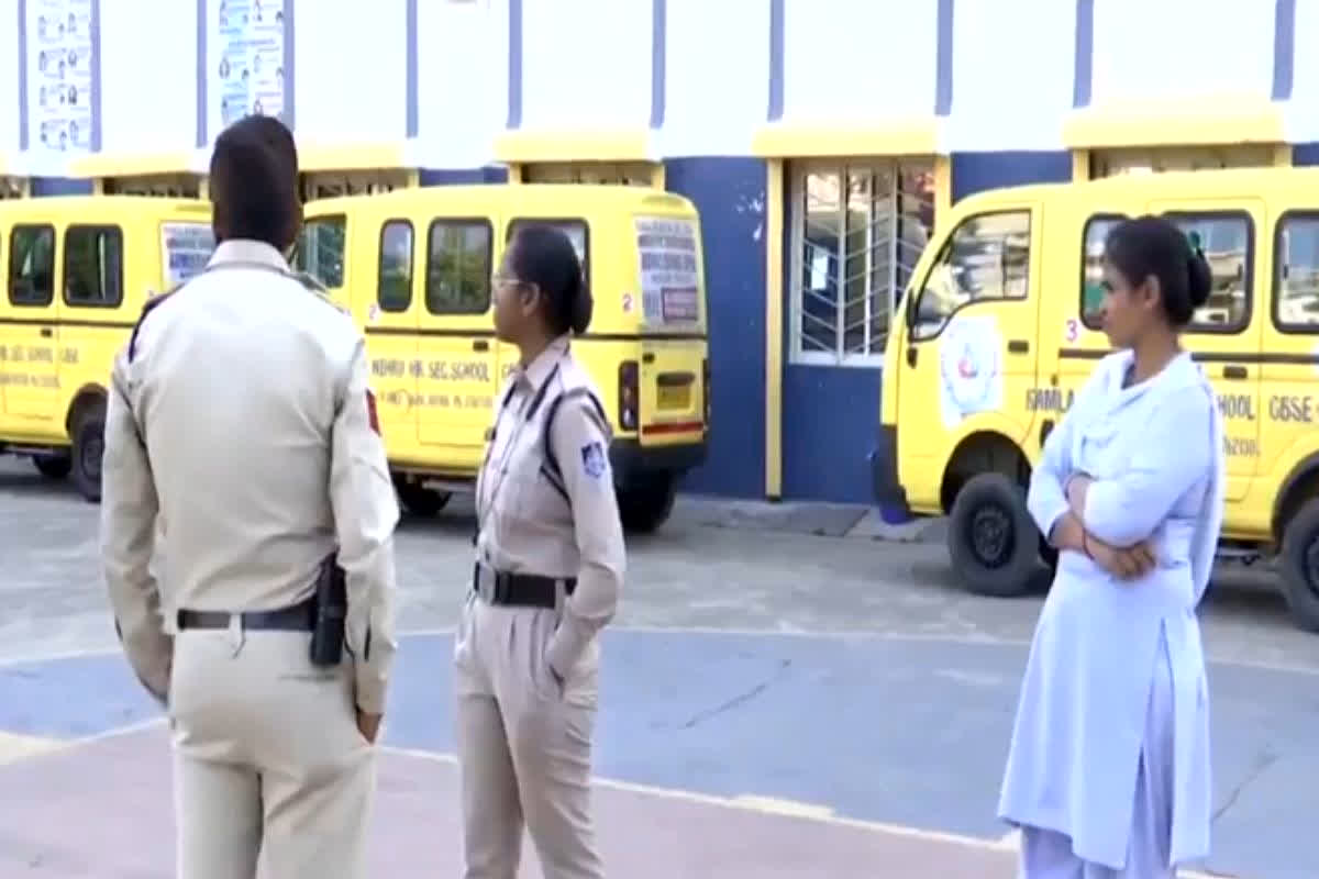 Bhopal MPPSC Paper Controversy : पीएससी के एग्जाम में बड़ी गड़बड़ी की आशंका!.. इस वजह से एक घंटे देर से शुरू हुई परीक्षा, आखिर परीक्षा से पहले ही किसने टिक किए आंसर?