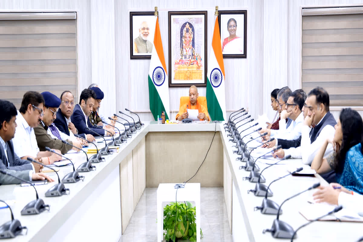 CM Yogi Adityanath News : योगी सरकार का ‘एक्शन’ प्लान! होली-रमजान पर हुड़दंग करने वालों पर गिरेगी गाज, पुलिस को मिले सख्त निर्देश