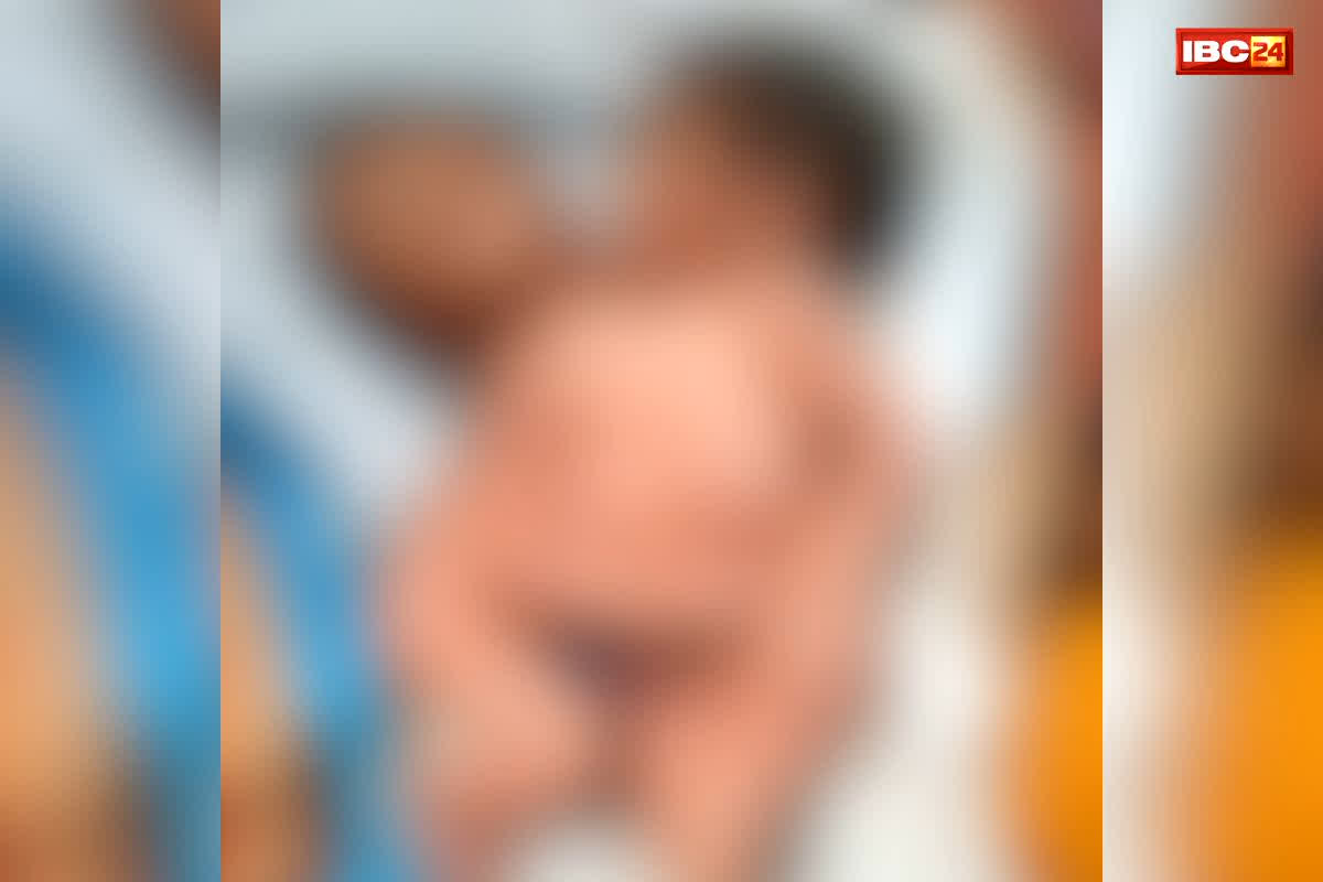 Conjoined Twins Aligarh News : एक शरीर दो जान! डिलीवरी के बाद इस हालत में जन्मे जुड़वाँ, बच्चों को देखते ही सदमे में माँ के साथ जो हुआ…