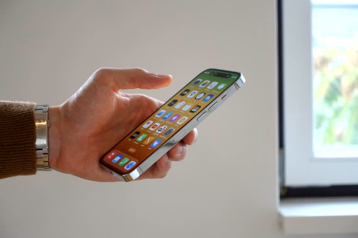 How to check Apple iPhone: कहीं आपका iPhone नकली तो नहीं? चेक करें इन आसान तरीकों से, वरना हो सकता है बड़ा नुकसान!