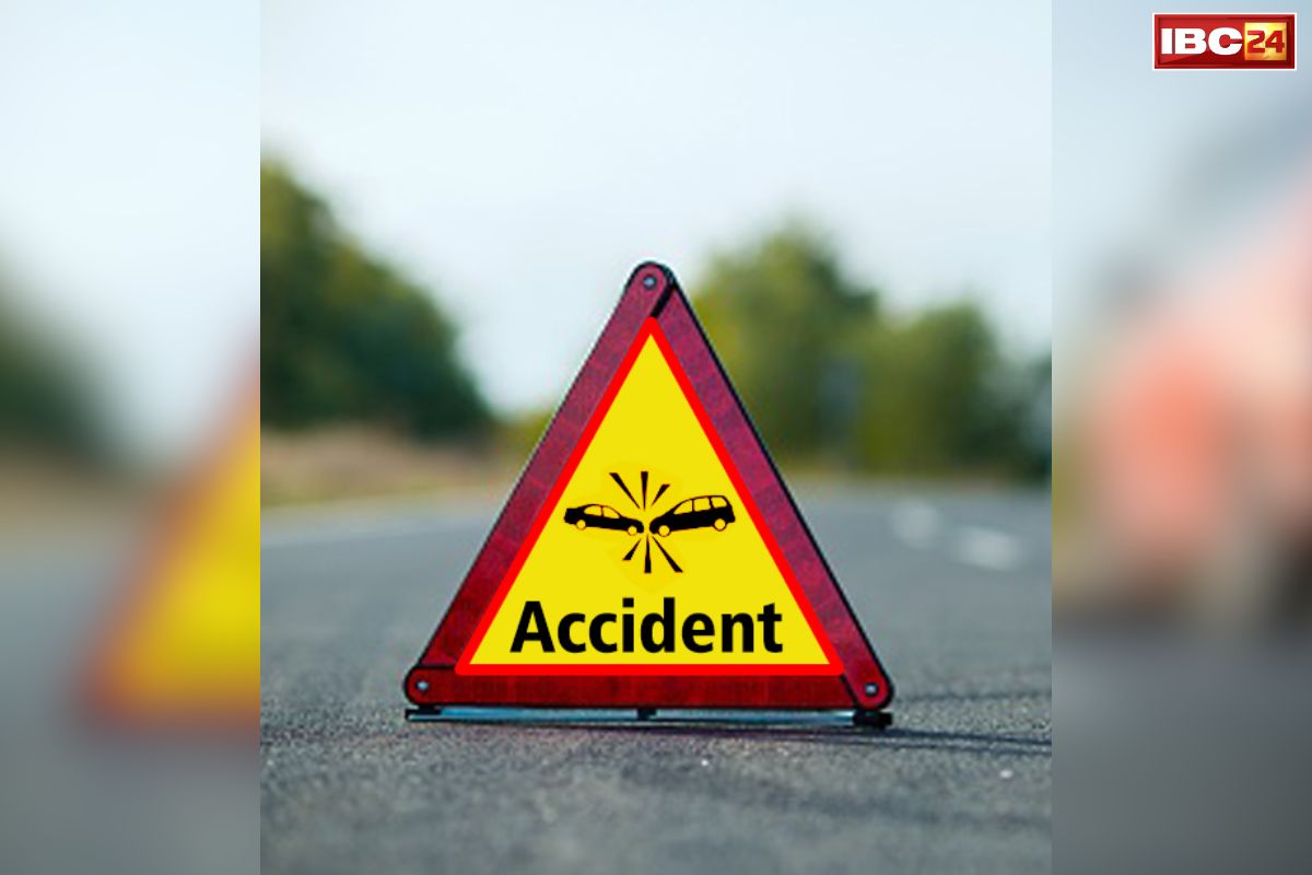 Janjgir-Champa Road Accident: जांजगीर में दर्दनाक हादसा.. ट्रैक्टर ट्राली से भिड़ी स्कूल वैन, सवार थे बच्चे, टीचर और प्रिंसिपल..