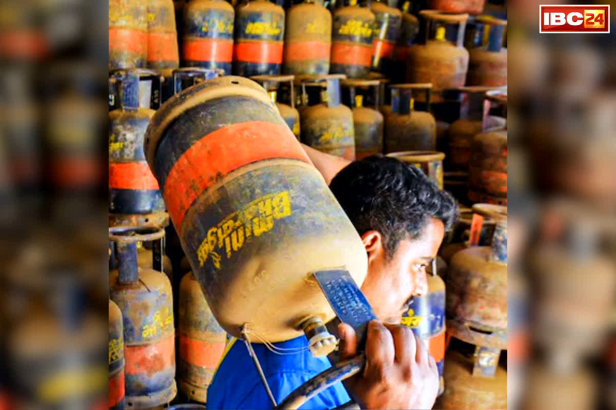 LPG Cylinder Supply Crisis India: रेस्टोरेंट-होटलों में LPG की कमी से बढ़ी चिंता.. मोदी सरकार ने उठाया ये बड़ा कदम, जानें कैसे दूर होगा ईंधन का संकट..