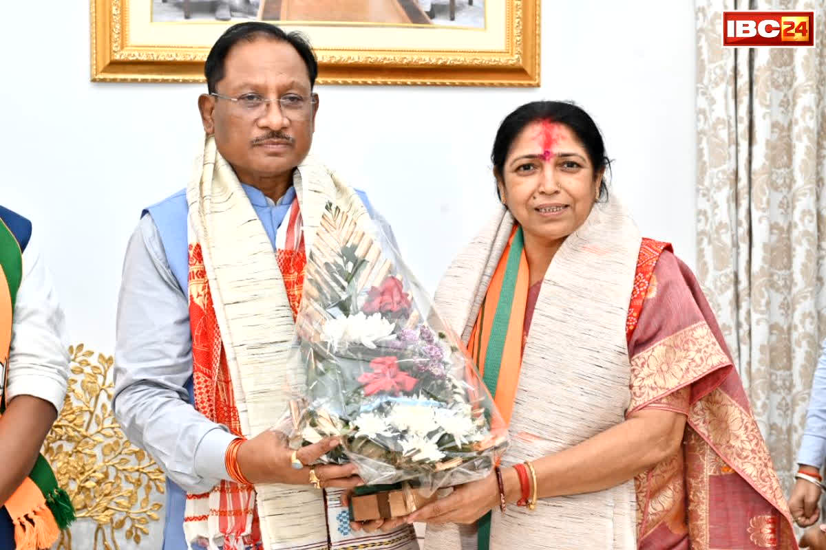 Lakshmi Varma Rajya Sabha MP: बिना विरोध राज्यसभा सांसद चुनी गई भाजपा नेत्री लक्ष्मी वर्मा.. रिटर्निंग ऑफिसर ने सौंपा निर्वाचन का सर्टिफिकेट