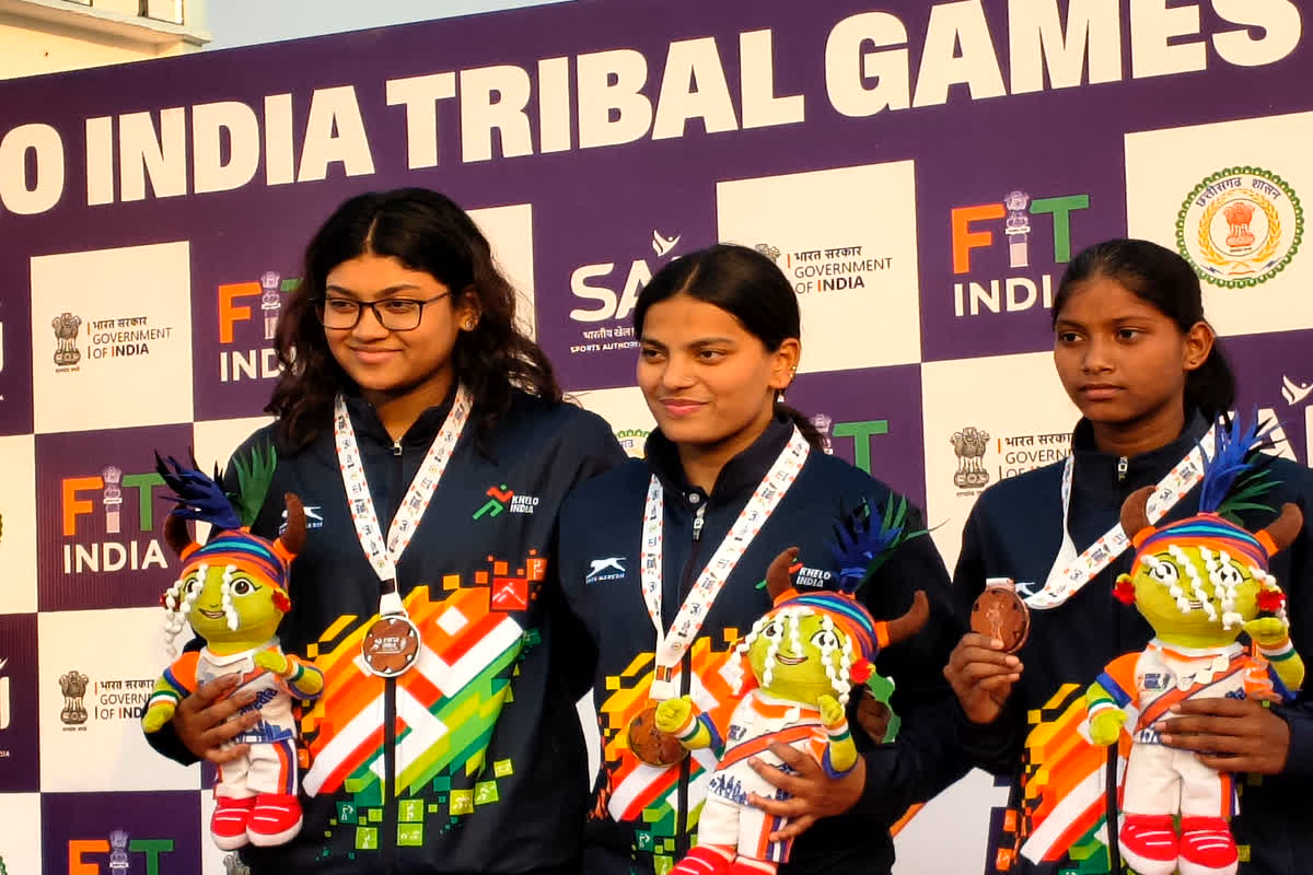 Manikanta L Swimming Gold : 48 घंटे में 3 गोल्ड! कर्नाटक के तैराक मणिकांता ने लगाई हैट्रिक, घुटने की चोट के बावजूद असम की बेटी ने वेटलिफ्टिंग में जीता सोना