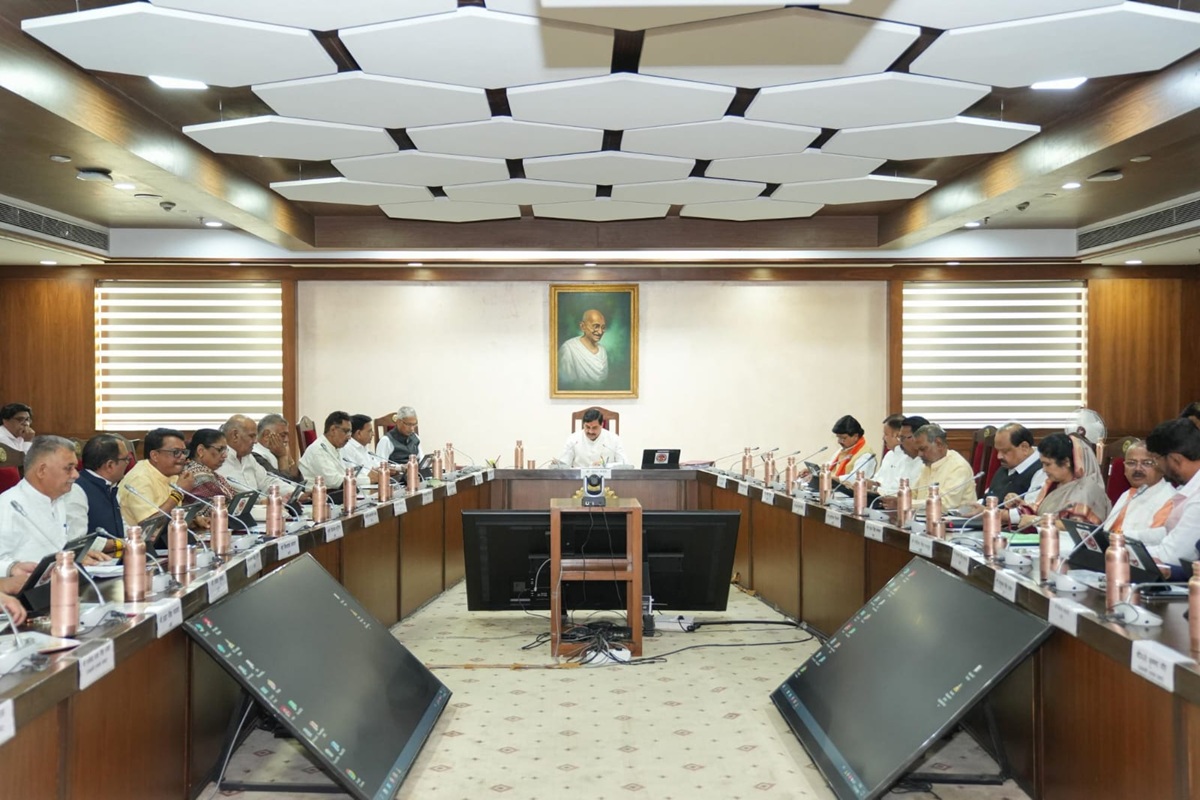 Mohan Cabinet Decision: मध्यप्रदेश में मोहन कैबिनेट की बैठक खत्म, इन अहम प्रस्तावों पर लगी मुहर, नागरिकों को मिलेगा सीधा फायदा