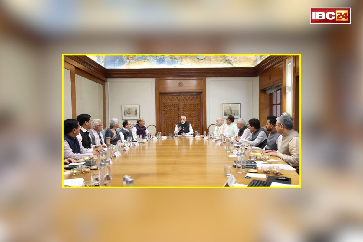 PM Modi High Level Meeting: मिडिल ईस्ट में बढ़ते तनाव के बीच प्रधानमंत्री मोदी ने की हाई लेवल मीटिंग, पीएम आवास पर साढ़े तीन घंटे तक हुई चर्चा, तेल-गैस सप्लाई को लेकर दिए अहम निर्देश
