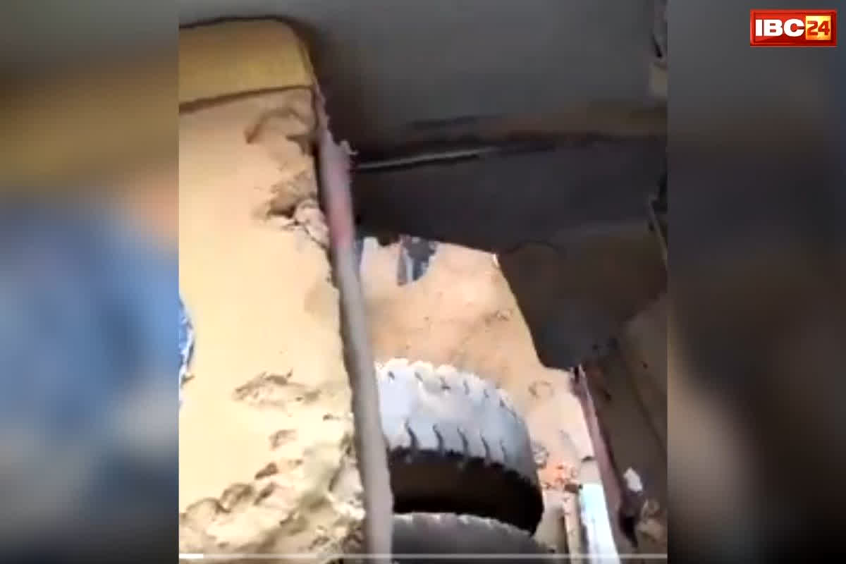 Aligarh School Bus Hadsa: घर लौट रहे थे बच्चे, अचानक चलती स्कूल बस का फर्श टूटा, पहिए के नीचे… पूरी खबर पढ़कर कांप जाएगी आपकी रूह