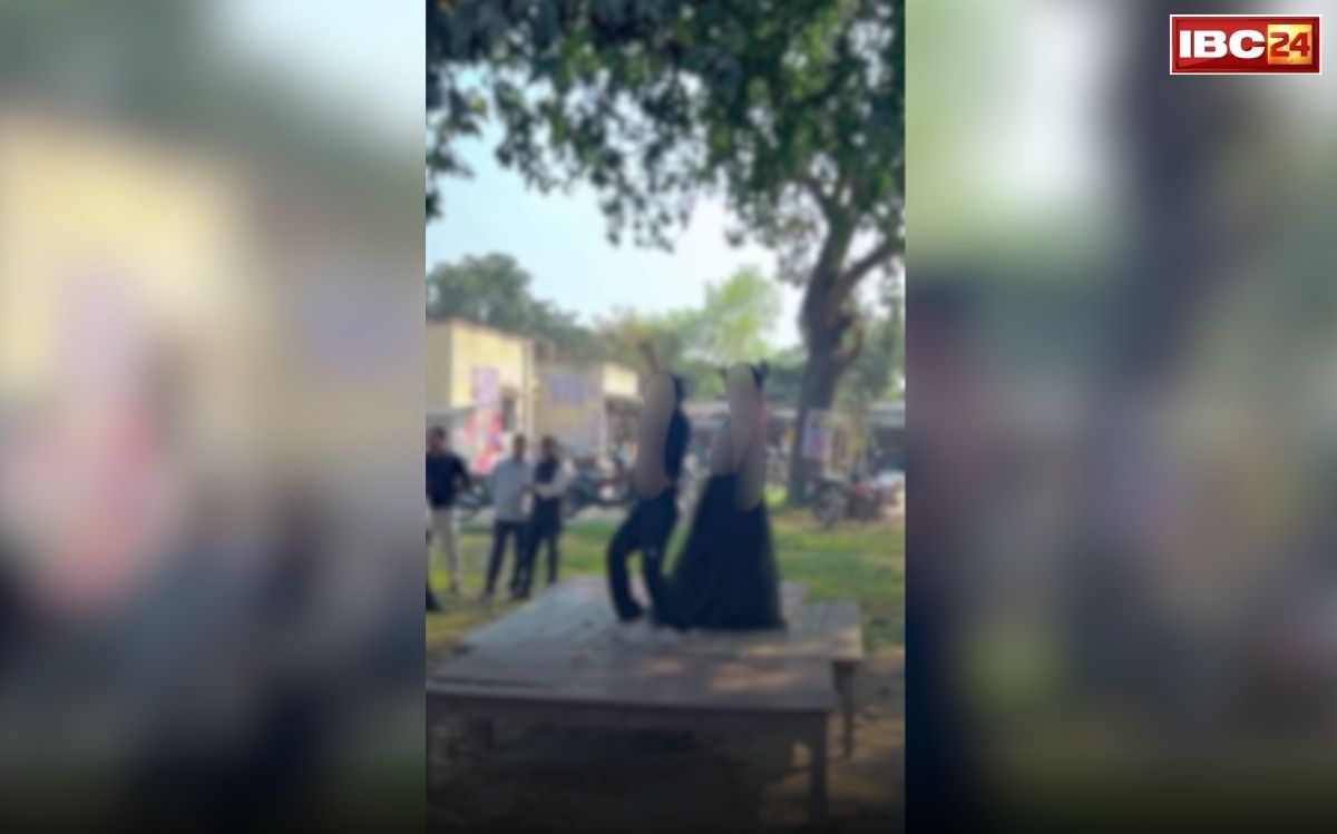 Tehsil Ashleel Dance Video: सरकारी दफ्तर में अश्लील डांस! होली के रंगारंग कार्यक्रम में डांसरों ने लगाए ठुमके, वीडियो देख लोग हुए हैरान