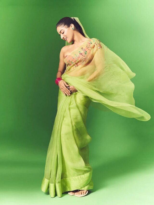 Wamiqa Gabbi Desi Look: एक्ट्रेस Wamiqa Gabbi ने बढ़ाया सोशल मीडिया का पारा, देसी लुक देख फैंस भी रह गए हैरान