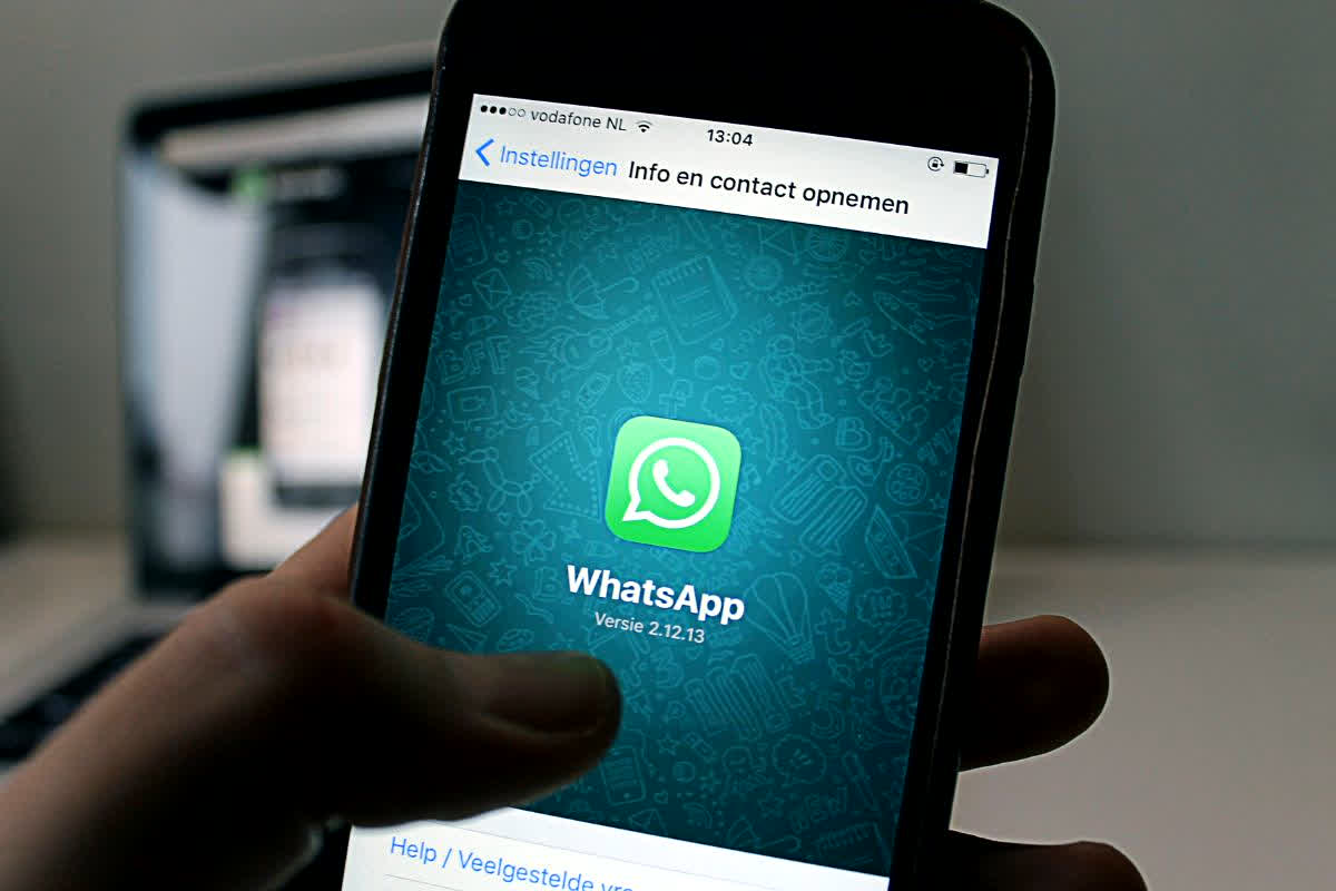 WhatsApp New Features: व्हाट्सऐप कॉलिंग होगा और भी मजेदार, आ रहा ये बेहतरीन फीचर, जो बदल देगा आपके बातचीत का तरीका
