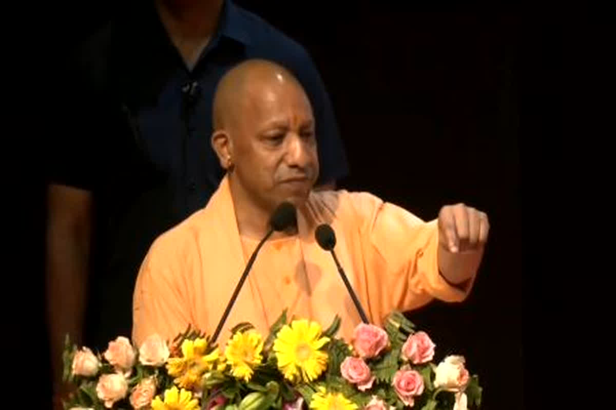 UP News: योगी आदित्यनाथ की सरकार के नौ साल पूरे, सीएम योगी ने गिनाईं उपलब्धियां, नवरात्रि और ईद को लेकर भी कही ये बात