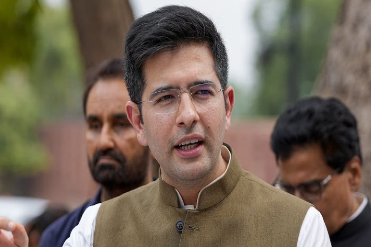 Raghav Chadha Resigns: आम आदमी पार्टी से राघव चड्ढा ने दिया इस्तीफा, इन दो और सांसदों के साथ थामेंगे भाजपा का दामन 