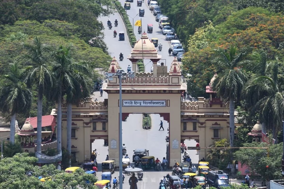BHU Slapping Case: पहले पूछी जाति.. फिर ब्राह्मण छात्र को मारा थप्पड़, देश के इस बड़े विश्वविद्यालय में मचा बवाल
