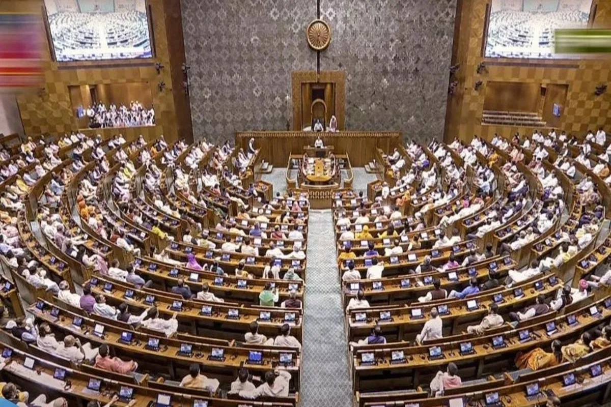 Women Reservation Bill Voting: लोकसभा में गिरा महिला आरक्षण बिल, नहीं मिला दो तिहाई बहुमत, विरोध में पड़े इतने वोट