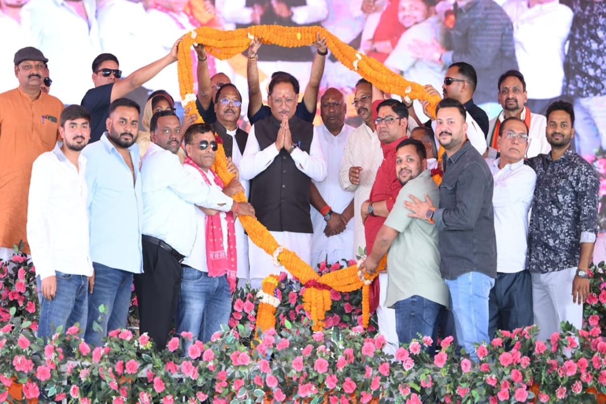 CG News: लुंड्रा में बनेगा स्टेडियम और रेस्ट हाउस, यहां से बनारस तक होगा सड़क का निर्माण, सीएम साय ने 280 करोड़ से अधिक के विकासकार्यों की दी सौगात