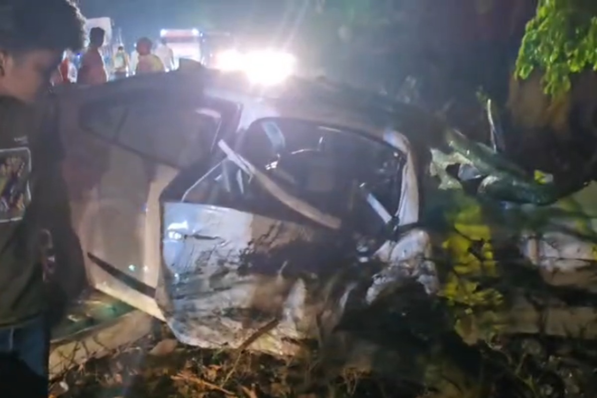 Kanker Road Accident: छत्तीसगढ़ में दर्दनाक सड़क हादसा, इस जिले में दो कारों के बीच जबरदस्त भिड़ंत, 6 लोगों की मौके पर मौत