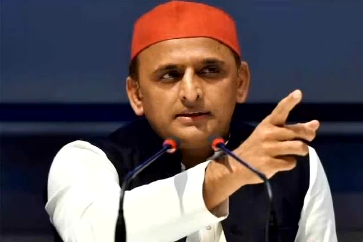 Akhilesh Yadav vs Yogi Adityanath News : नहीं संभल रहा UP तो गद्दी से उतर जाइए’.. इस मामले को लेकर अखिलेश ने मांगा योगी का इस्तीफा, कहा- ये डबल नहीं ट्रबल इंजन की सरकार है