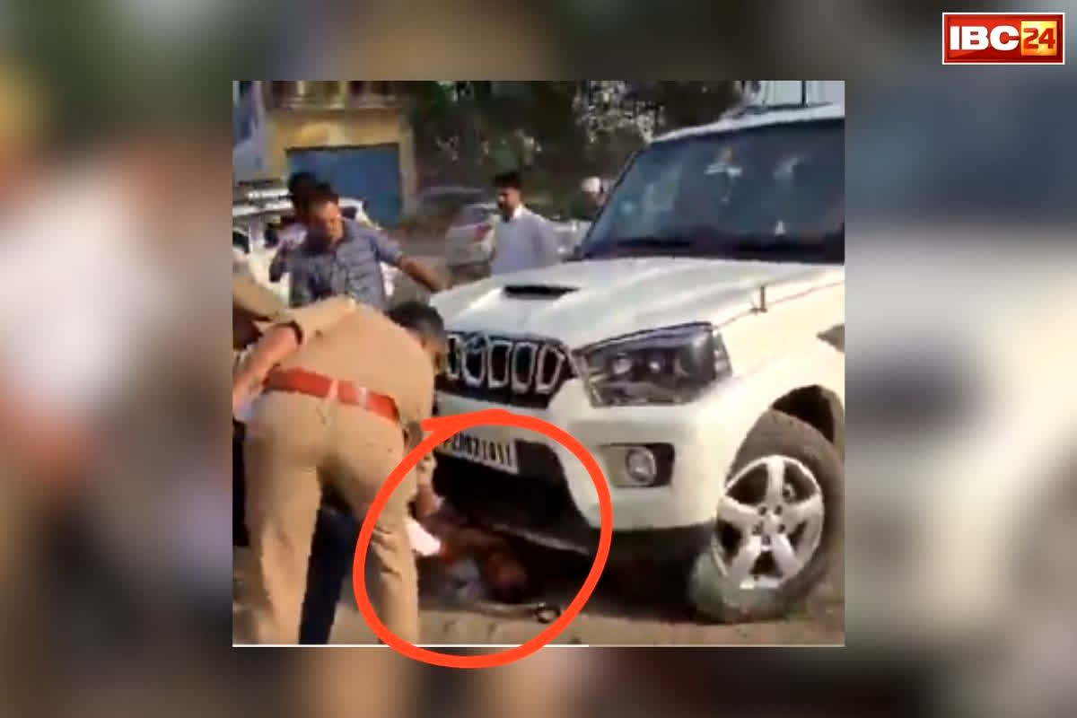 Bijnor News Attack Former MP: गोली मारे न..! महज इस वजह से चलती कार के सामने लेट गए BJP के पूर्व सांसद, पुलिस के सामने जमकर किया हंगामा, वीडियो वायरल