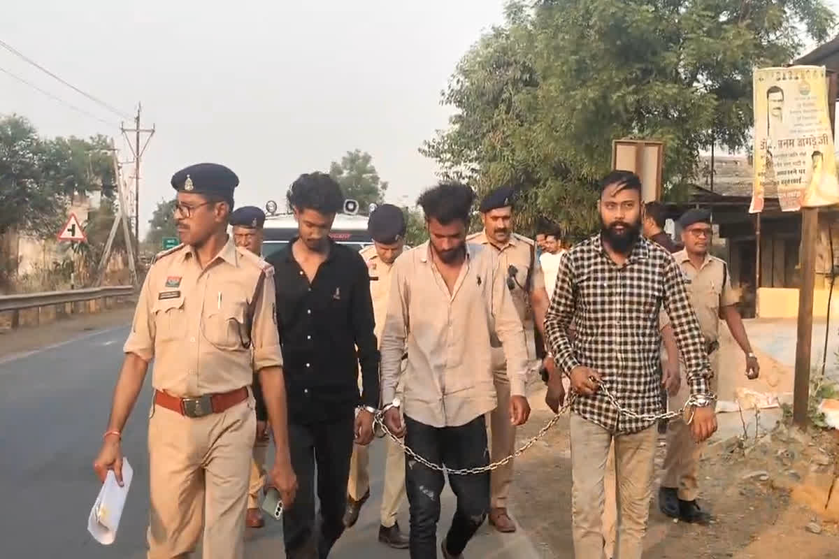 Youth Congress Leader Arrested: मारपीट कर गांव में दहश्त फैलाने के मामले में पुलिस की बड़ी कार्रवाई, फरार युवा कांग्रेस नेता गिरफ्तार