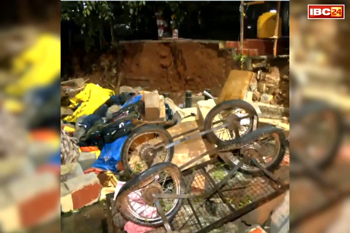 Bengaluru Wall Collapse Tragedy: बेंगलुरु में दीवार के नीचे दफन हुई जिंदगिया, 3 बच्चों समेत कम से कम 7 लोगों की दर्दनाक मौत, जारी है राहत और बचाव अभियान