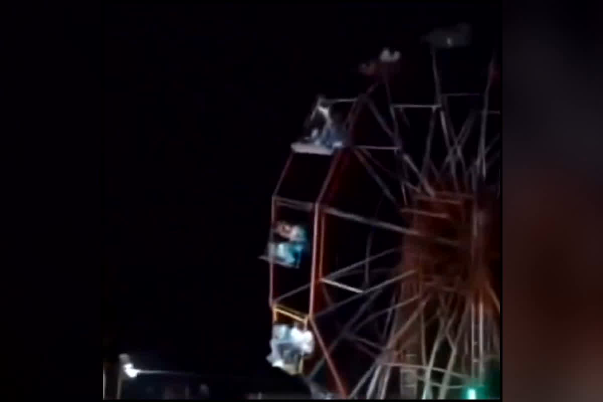 Bhaisaha Mela News : “भयानक आवाज आई और…” 60 फीट की ऊंचाई से गिरे 30 लोग, चश्मदीदों ने बताया मौत को करीब से देखने का पूरा सच