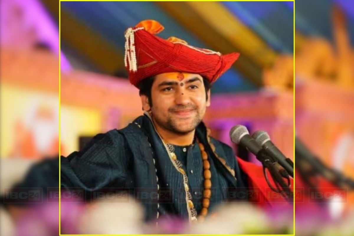 Shyam Manav Vs Dhirendra Shastri: अपनी समिति बंद कर बनूंगा अनुयायी.. इस शख्स ने धीरेंद्र शास्त्री को फिर दी चुनौती.. इतने लाख रुपए बढ़ाई इनाम राशि, जानिए क्या-क्या हैं शर्तें?