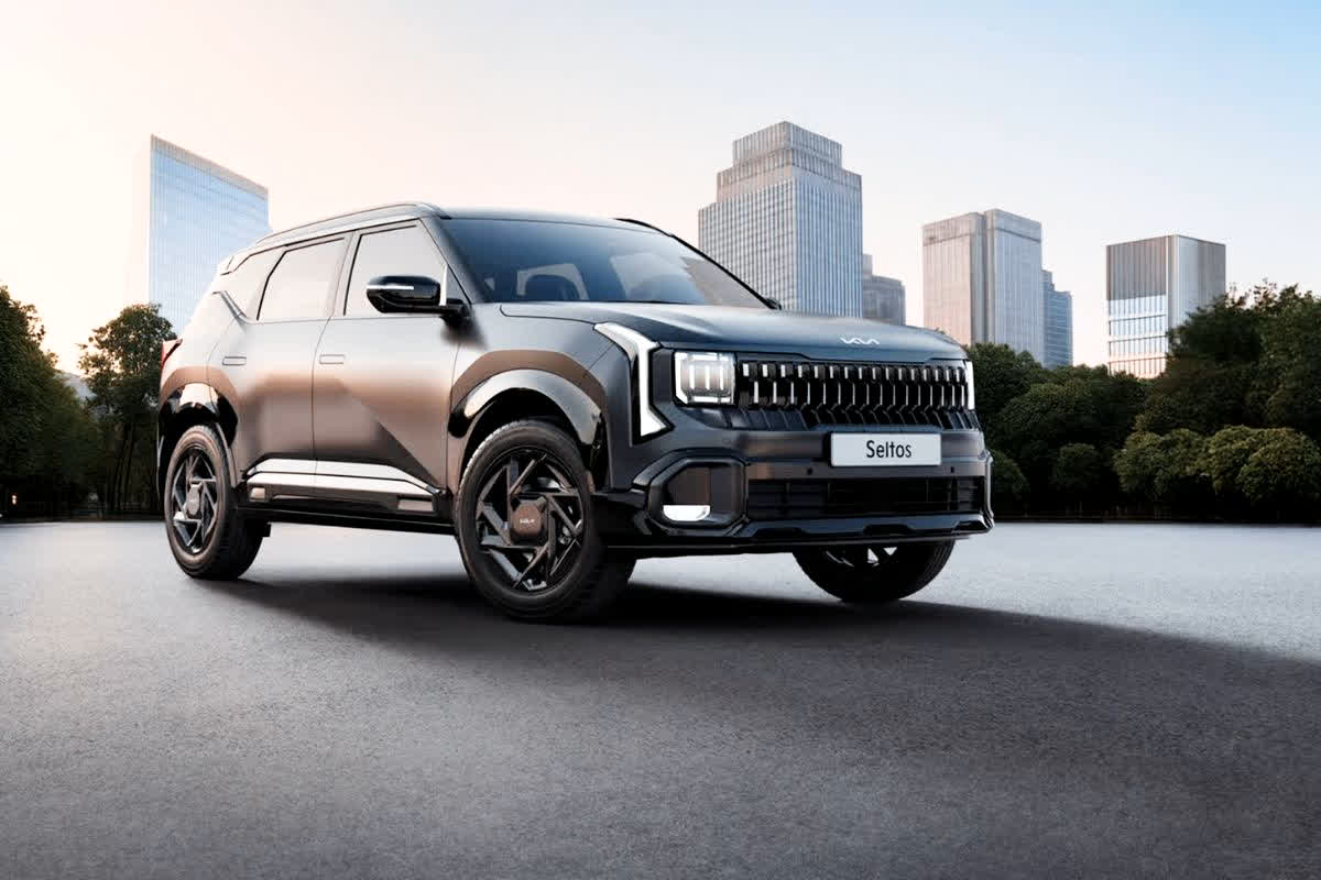 Kia Seltos Mileage: नई Kia Seltos खरीदने की तैयारी में हैं तो, जान लें पेट्रोल और डीजल वेरिएंट के माइलेज में कौन है बेहतर और कौन बचा सकता है आपका पैसा!