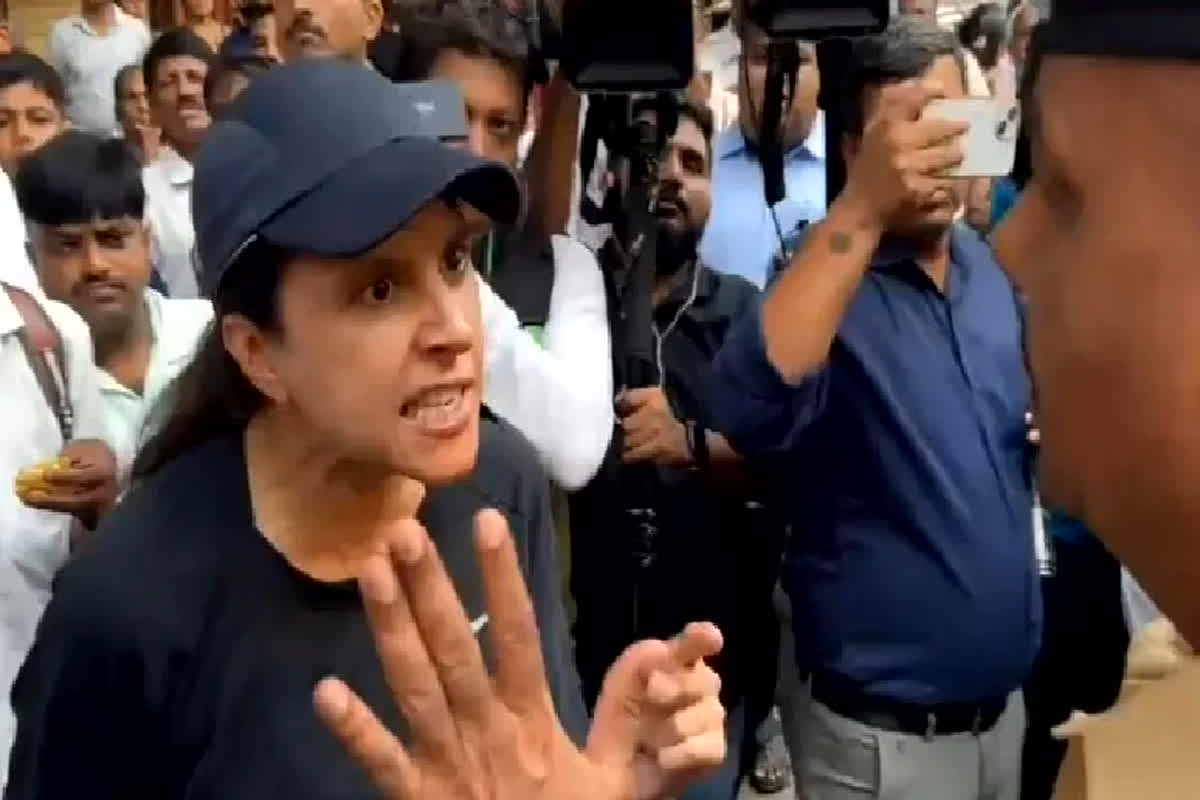 Mumbai Police Latest Tweet: मंत्री से भिड़ने वाली महिला के खिलाफ शिकायत दर्ज? मुंबई पुलिस ने दी बड़ी जानकारी, सोशल मीडिया पर किया ये पोस्ट