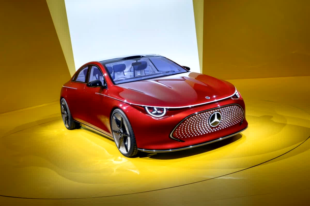 Mercedes-Benz CLA Electric: लग्जरी कार का नया अवतार! Mercedes-Benz CLA Electric लॉन्च, टेक्नोलॉजी और रेंज का जबरदस्त कॉम्बो, लेकिन कीमत जानकर दिमाग घूम जाएगा 