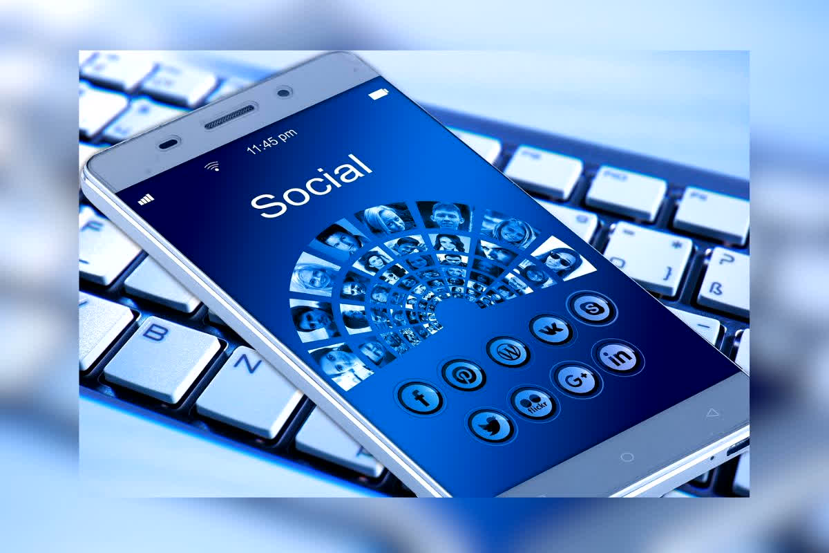 OpenAI Smartphone: अब हर काम एक ही जगह, बिना किसी ऐप के! OpenAI का अनोखा फोन कर देगा मोबाइल ऐप्स की छुट्टी, आखिर ये कैसे मुमकिन होगा?