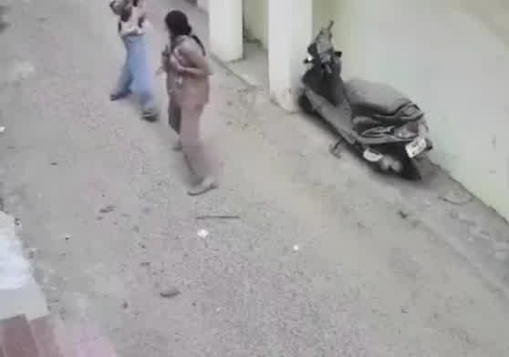 Jaipur Pregnancy Molestation Case : सीसीटीवी में कैद हुई रूह कंपा देने वाली वारदात, गर्भवती महिला पर सरेराह हमला, अब पुलिस के खौफ से कुख्यात बदमाश ने चली ये चाल