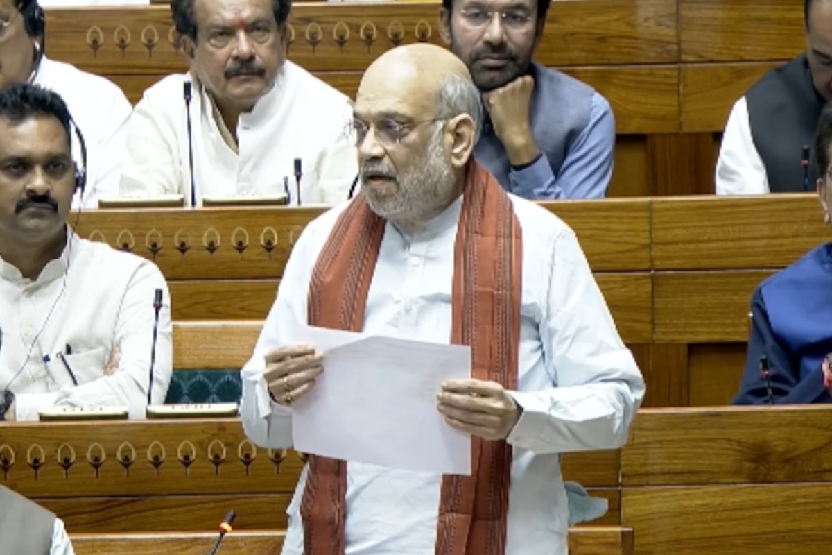 Amit Shah Parliament Speech: परिसीमन से दक्षिण के राज्यों में कम हो जाएगी सीटें? शाह ने कर दी विपक्षी नेताओं की बोलती बंद, कहा- केजी के बच्चे को भी समझ आ जाएगा..