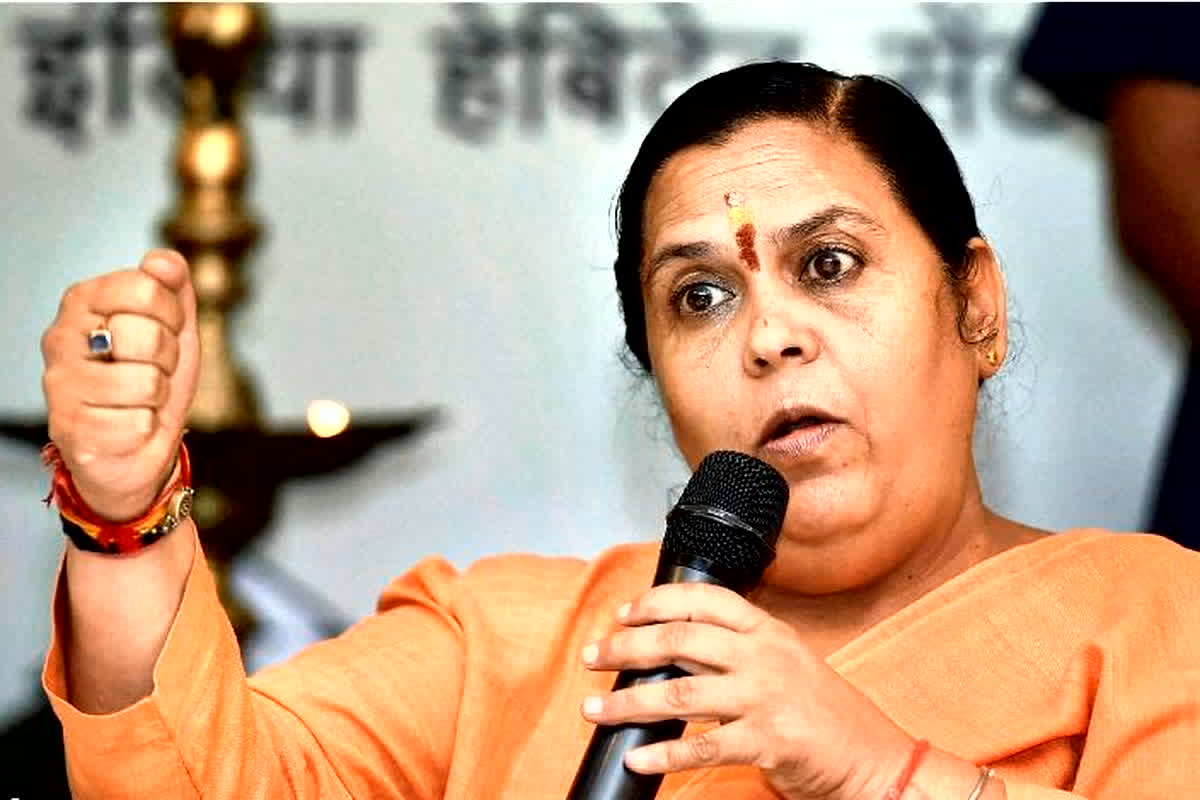 Lodhi Samaj Shaurya Yatra Bhopal : ‘लोधी समाज के दम पर बनती है सरकार…शेर बाहर निकला तो’ लोधी समाज की ‘शौर्य यात्रा’ के बहाने पूर्व सीएम उमा भारती का शक्ति प्रदर्शन, नई पारी की तैयारी तो नहीं?