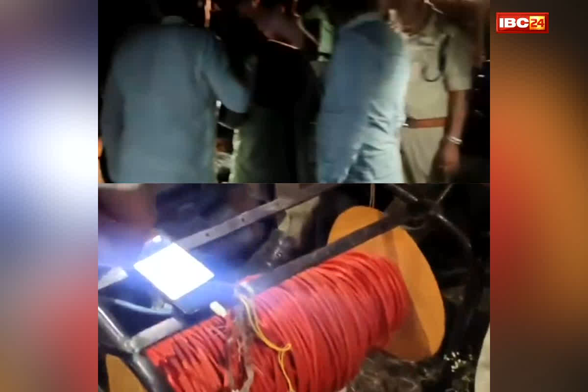 Ujjain Borewell News :  उज्जैन में 70 फीट गहरे बोरवेल में गिरा 3 साल का मासूम, प्रशासन ने शुरू किया रेस्क्यू ऑपरेशन, गांव में मची चीख पुकार