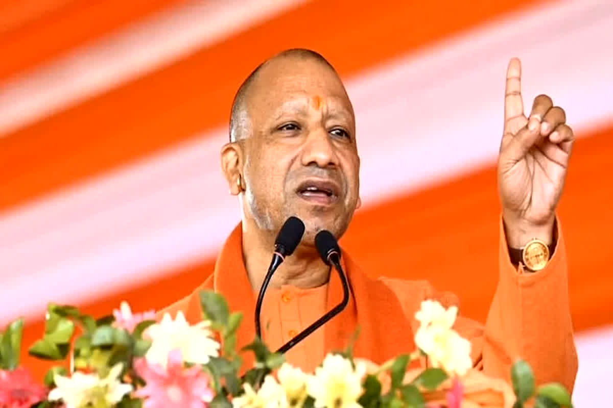 CM Yogi Adityanath On Jawaharlal Nehru : सोमनाथ मंदिर के जीर्णोद्धार के लिए आने वाले थे ये महान शख्स, लेकिन नेहरू ने किया था मना, सीएम योगी ने सनसनीखेज दावा