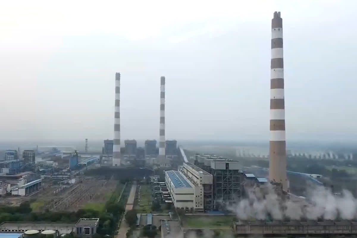 BALCO Tax Dispute News :  बालको पर निगम का शिकंजा! 100 करोड़ के टैक्स का हिसाब मांगेगा कोरबा, चिमनी की ऊंचाई ने उड़ाई कंपनी की नींद